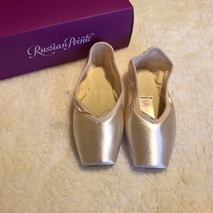 Russian Pointe Rubins